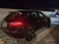 Usata Porsche Cayenne Platinum Edition 245 CV (180 kW) 2014 Nero SUV