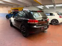 Usata VW Golf VI 80 CV (58 kW) 2010 Nero Utilitaria