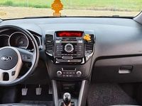 Usata Kia Venga LX 77 CV (56 kW) 2010 Grigio Utilitaria
