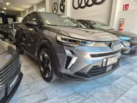 Usata Renault Captur Techno 101 CV (74 kW) 2025 Grigio SUV