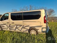 Usata Opel Vivaro 2015 Grigio Monovolume