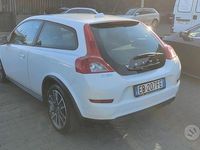 Usata Volvo C30 R-Design 115 CV (84 kW) 2011 Bianco Utilitaria