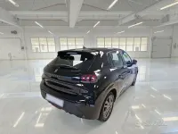Usata Peugeot 208 Active 101 CV (74 kW) 2022 Nero Utilitaria