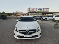 Usata Mercedes A180 Premium 109 CV (80 kW) 2016 Bianco Utilitaria