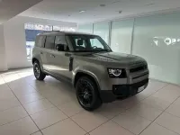 Usata Land Rover Defender S 200 CV (147 kW) 2023 Pangea green SUV