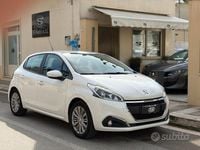 Usata Peugeot 208 Business-Line 82 CV (60 kW) 2017 Blu Utilitaria