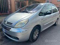 Usata Citroën Xsara Picasso 90 CV (66 kW) 2006 Grigio Monovolume