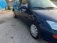 Usata Ford Focus 2001 Blu Berlina