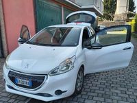 Usata Peugeot 208 Access 68 CV (50 kW) 2014 Bianco Utilitaria