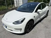 Usata Tesla Model 3 Performance 155 kW (211 CV) 2021 Bianco Berlina