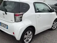 Usata Toyota iQ 68 CV (50 kW) 2009 Bianco Utilitaria