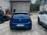 Usata VW Polo R-line 95 CV (69 kW) 2019 Blu Utilitaria