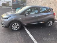Usata Renault Captur 90 CV (66 kW) 2015 Grigio SUV