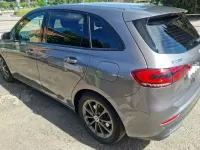 Usata Mercedes B200 163 CV (119 kW) 2020 Nero Utilitaria