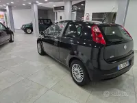 Usata Fiat Grande Punto Dynamic 75 CV (55 kW) 2007 Nero Utilitaria