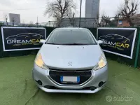 Usata Peugeot 208 92 CV (67 kW) 2013 Grigio Utilitaria