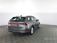 Usata Skoda Octavia 116 CV (85 kW) 2023 Grigio Station wagon