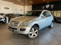 Usata Mercedes ML320 Chrome 224 CV (164 kW) 2006 Argento SUV