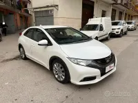 Usata Honda Civic Lifestyle 120 CV (88 kW) 2014 Bianco Berlina