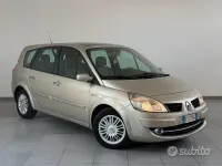 Usata Renault Grand Scénic II 111 CV (81 kW) 2007 Beige Monovolume