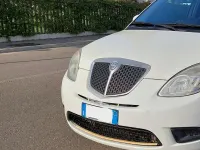 Begagnad Lancia Ypsilon 77 HK (56 kW) 2009 Vit Halvkombi