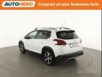 Usata Peugeot 2008 110 CV (80 kW) 2017 Bianco SUV