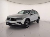 Usata VW Tiguan Life 122 CV (89 kW) 2023 Reflex silver metallizzato SUV