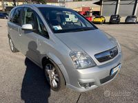 Usata Opel Meriva Cosmo 105 CV (77 kW) 2010 Grigio Monovolume