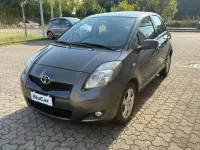 Usata Toyota Yaris Sol 101 CV (74 kW) 2010 Magnetite grey met. Utilitaria