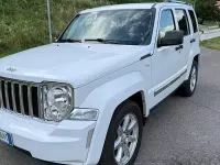 Usata Jeep Cherokee 200 CV (147 kW) 2011 Bianco SUV