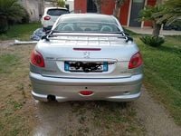 Usata Peugeot 206 CC Quiksilver 109 CV (80 kW) 2004 Argento Cabrio
