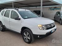 Usata Dacia Duster Lauréate 110 CV (80 kW) 2015 Bianco SUV