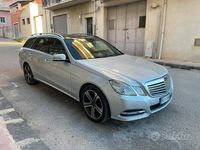 Usata Mercedes E350 272 CV (200 kW) 2011 Grigio Berlina