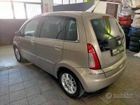 Usata Lancia Musa 95 CV (69 kW) 2011 Grigio Monovolume