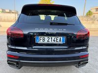 Usata Porsche Cayenne 250 CV (183 kW) 2015 Nero SUV