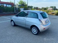 Usata Lancia Ypsilon 60 CV (44 kW) 2009 Grigio Utilitaria