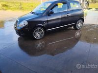 Usata Lancia Ypsilon 75 CV (55 kW) 2011 Nero Utilitaria