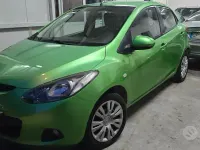 Usata Mazda 2 75 CV (55 kW) 2008 Verde Utilitaria