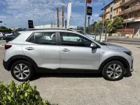 Usata Kia Stonic Urban 84 CV (61 kW) 2023 Argento SUV