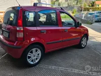 Usata Fiat Panda Emotion 69 CV (50 kW) 2012 Rosso Utilitaria