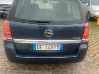 Usata Opel Zafira 2006 Blu Monovolume