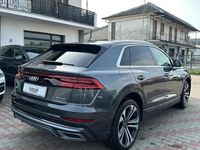Usata Audi Q8 Comfort 285 CV (209 kW) 2018 Grigio SUV