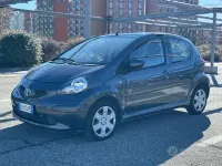 Usata Toyota Aygo 68 CV (50 kW) 2006 Nero Utilitaria