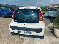 Usata Peugeot 107 Urban Move 68 CV (50 kW) 2008 Bianco Utilitaria