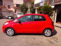 Usata Toyota Yaris Sol 87 CV (63 kW) 2007 Rosso Berlina