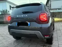 Usata Dacia Duster 101 CV (74 kW) 2023 Grigio SUV
