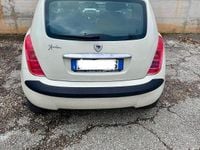Usata Lancia Ypsilon 60 CV (44 kW) 2006 Bianco Utilitaria