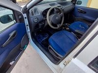 Usata Fiat Punto 80 CV (58 kW) 2005 Bianco Utilitaria