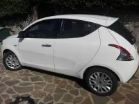 Usata Lancia Ypsilon Gold 95 CV (69 kW) 2013 Bianco Utilitaria