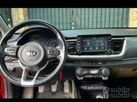 Usata Kia Stonic 110 CV (80 kW) 2018 Rosso SUV
